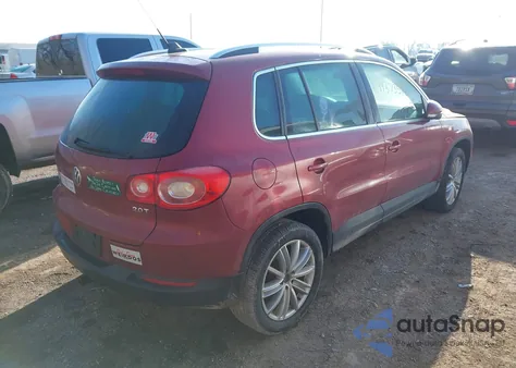 2011 Volkswagen Tiguan Se from USA, damaged, VIN WVGAV7AX5BW000923